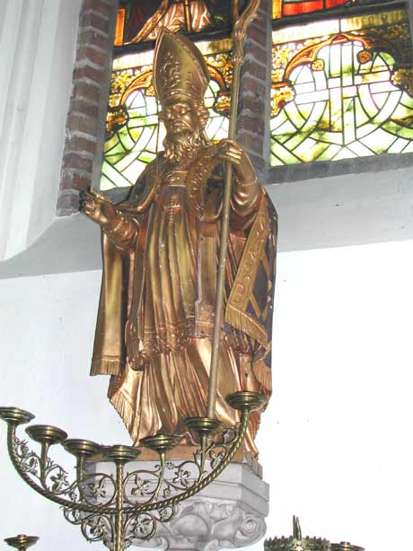 St. NIklaasbeeld voor restauratie